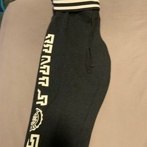 VS Pink joggers